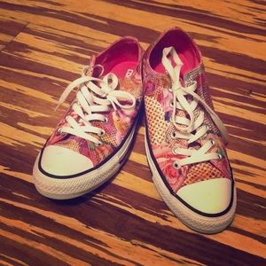 Rose Converse!!